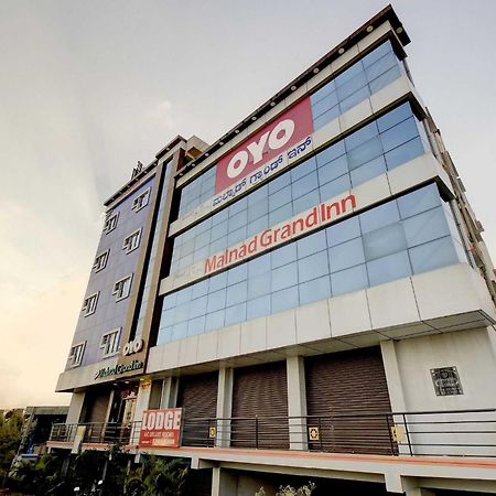 Hotel O Malnad Grand Inn Kumbalgod Bagian luar foto