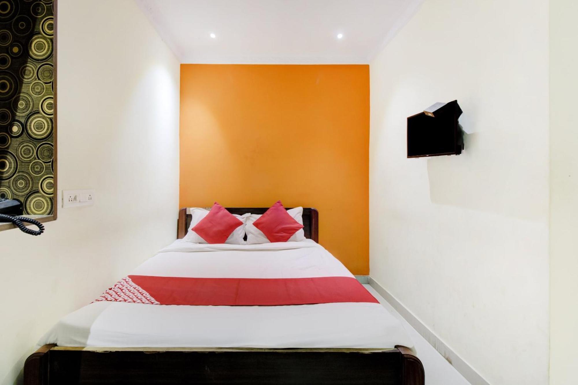 Hotel O Malnad Grand Inn Kumbalgod Bagian luar foto