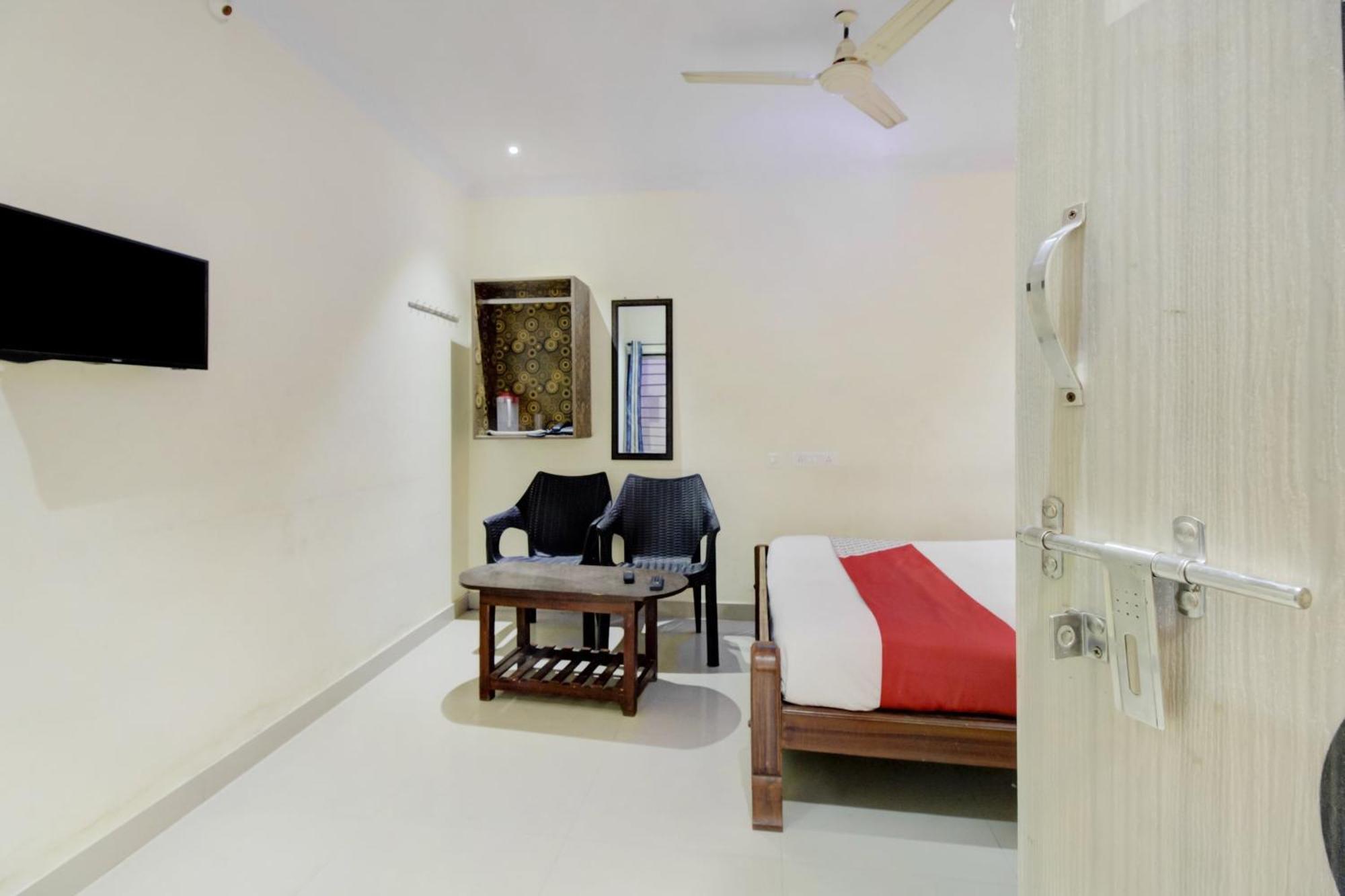 Hotel O Malnad Grand Inn Kumbalgod Bagian luar foto