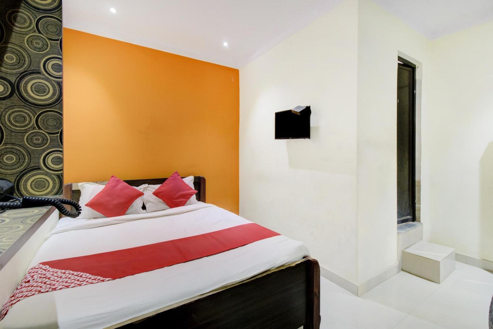 Hotel O Malnad Grand Inn Kumbalgod Bagian luar foto