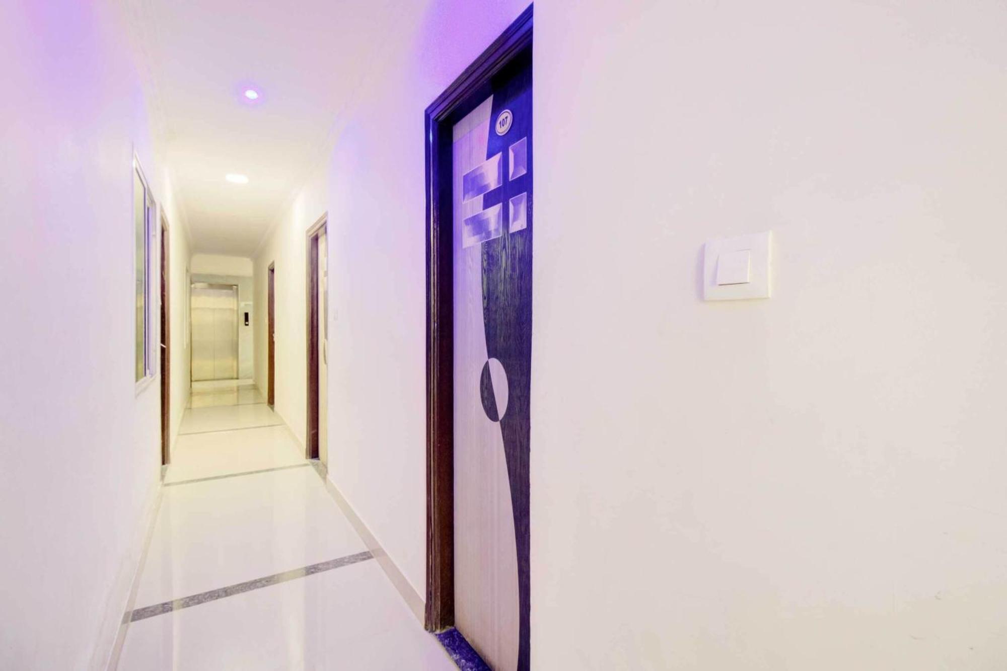 Hotel O Malnad Grand Inn Kumbalgod Bagian luar foto