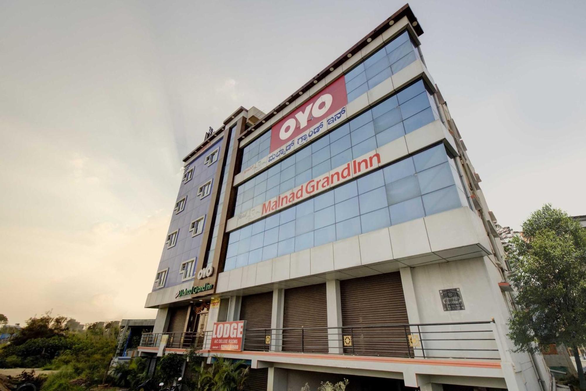 Hotel O Malnad Grand Inn Kumbalgod Bagian luar foto