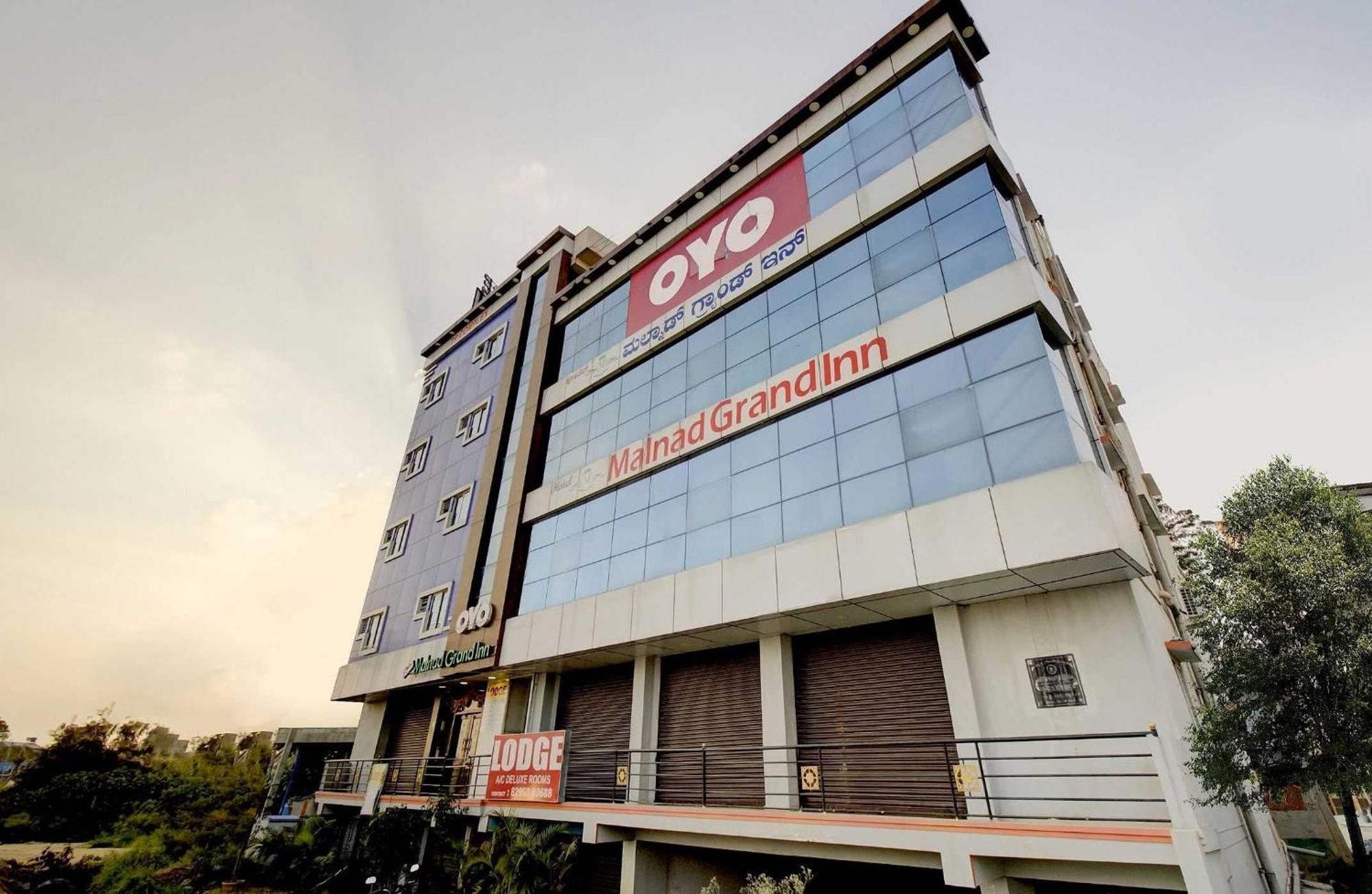 Hotel O Malnad Grand Inn Kumbalgod Bagian luar foto
